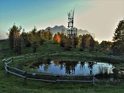 93 La Cattedrale Vegetale nei caldi colori d'autunno al tramonto